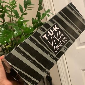 T U K Viva Creepers